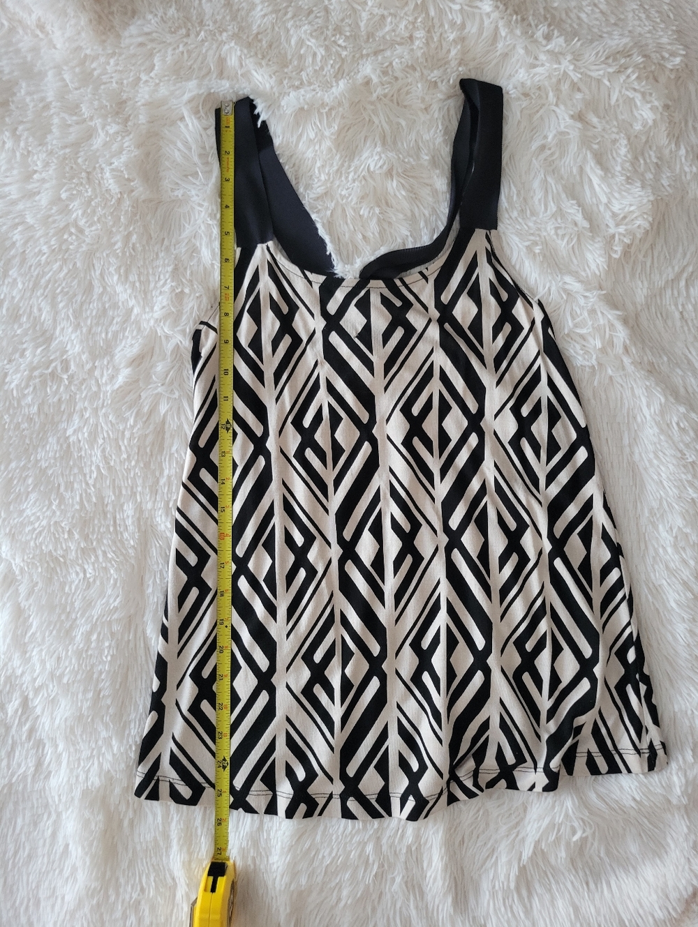 Banana Republic Black and Off White Geometric Ribbon Strap Tank Womens Size XS - Picture 6 of 8